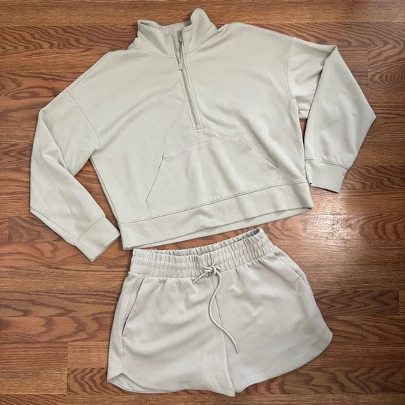 All in motion lounge set - Picture 1 of 3